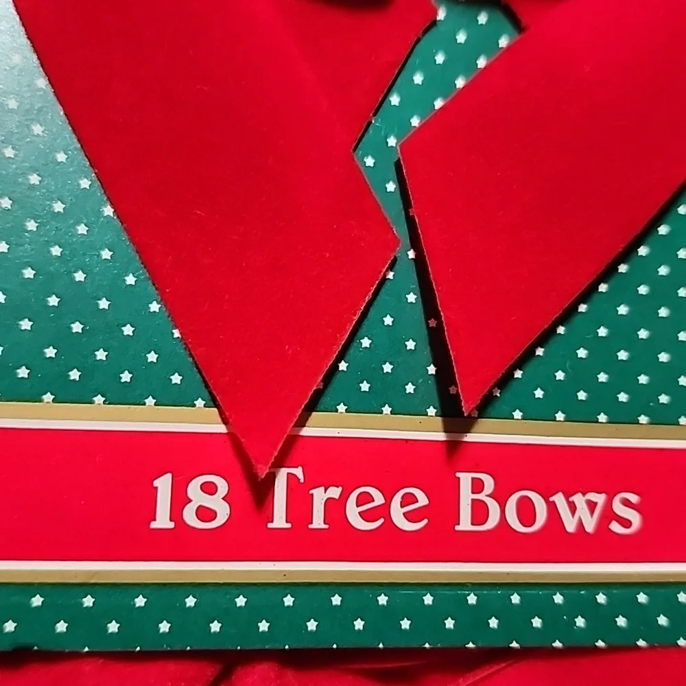 NEW IN PACKAGES TRIM A HOME 🏡 TREE BOWS.